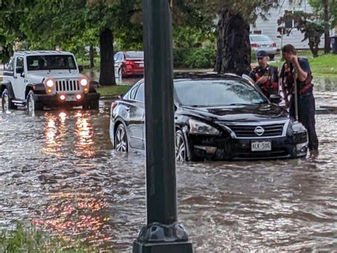 Flash floods strand Denver-area drivers